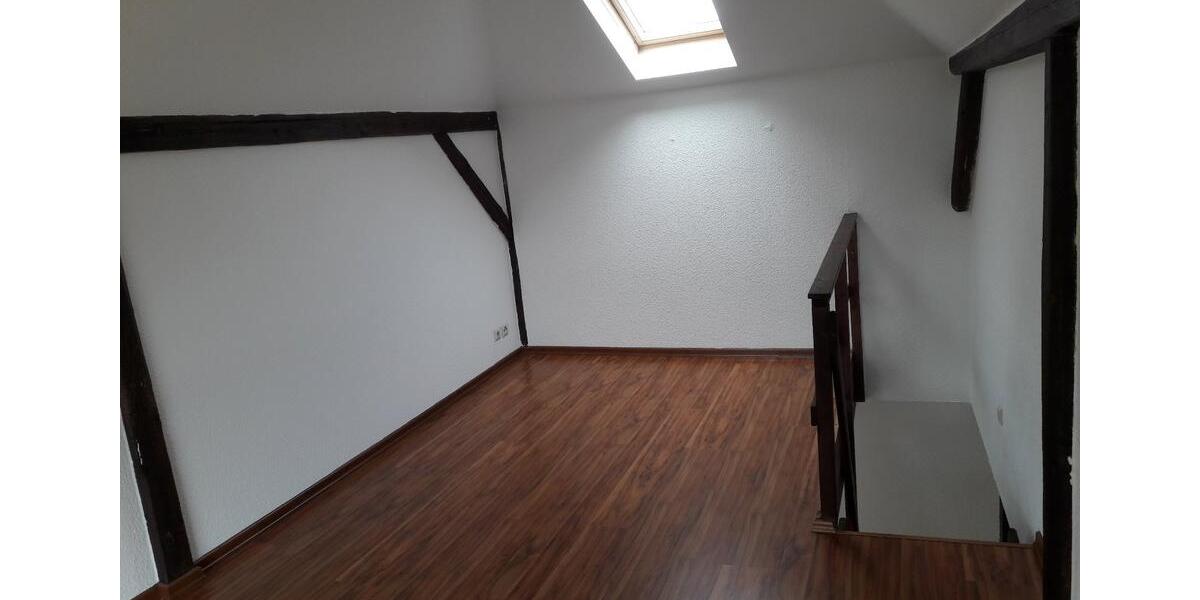 Dachgeschoßwohnung Gera Alt-Bieblach - 3 Zimmer, 100 m&sup2;, 670&euro; | Angebot:25989735