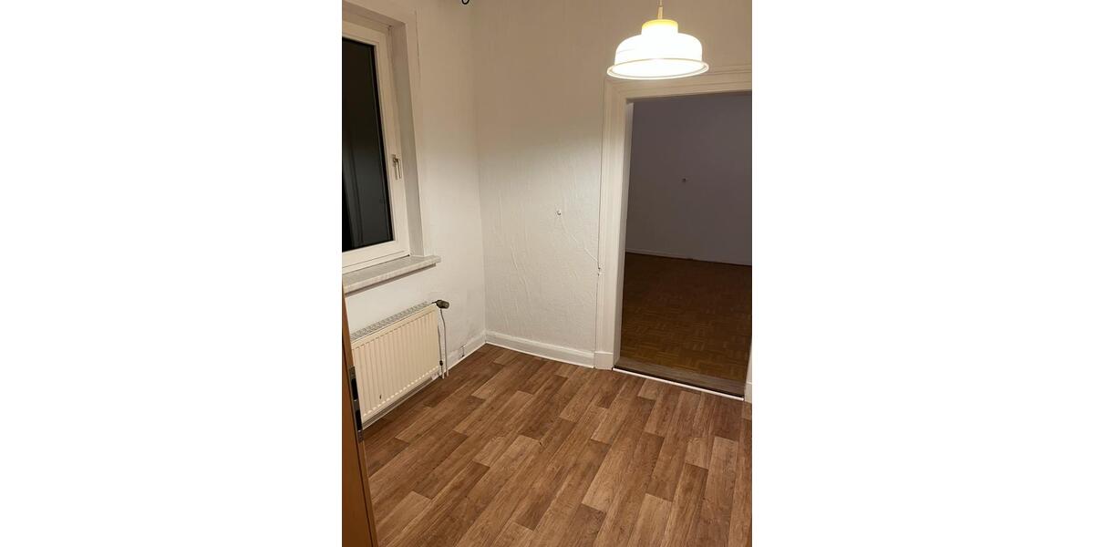 Etagenwohnung Volkmarsen - 3 Zimmer, 85 m&sup2;, 560&euro; | Angebot:26548776