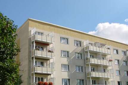 Wohnung Zeitz - 3 Zimmer, 61 m&sup2;, 310&euro; | Angebot:27162352