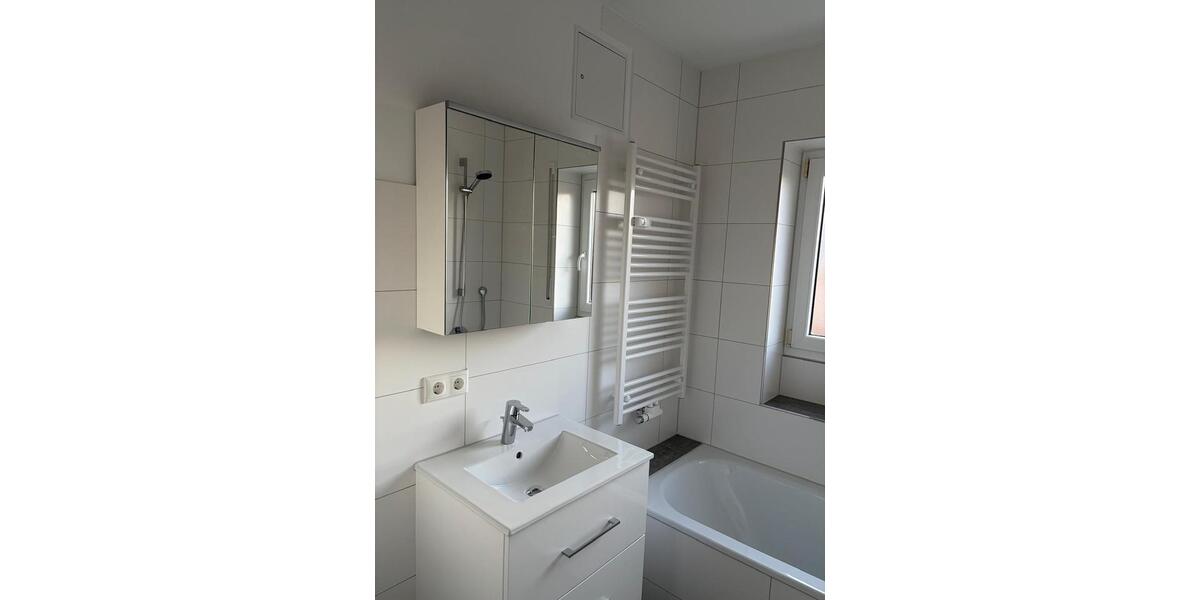 Erdgeschoßwohnung Bad Rodach - 3 Zimmer, 78 m&sup2;, 680&euro; | Angebot:25603829