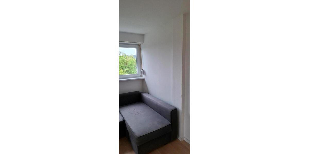 Dachgeschoßwohnung Wernau (Neckar) - 4 Zimmer, 70 m&sup2;, 1.830&euro; | Angebot:26320165