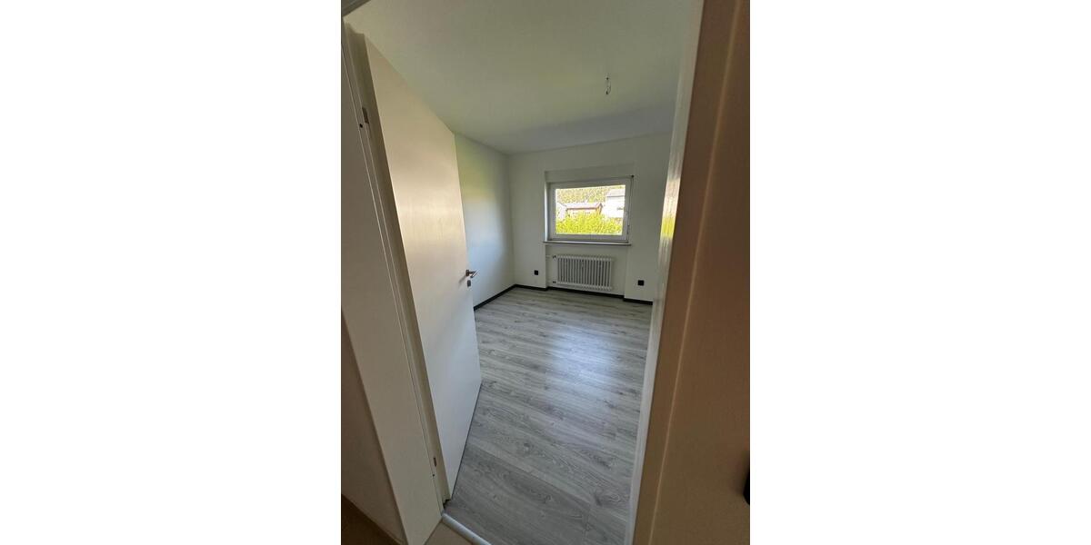 Etagenwohnung Wolfhagen - 3 Zimmer, 91 m&sup2;, 730&euro; | Angebot:26279480