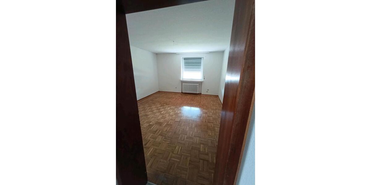 Erdgeschoßwohnung Witzenhausen Hundelshausen - 4 Zimmer, 100 m&sup2;, 750&euro; | Angebot:25422463