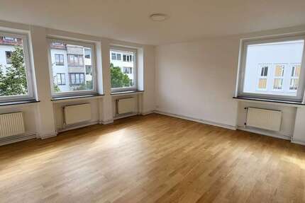 Wohnung Hildesheim - 4 Zimmer, 101 m&sup2;, 909&euro; | Angebot:27439836
