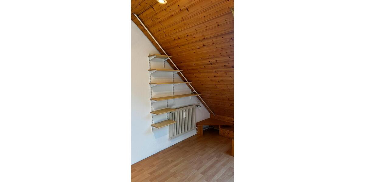 Dachgeschoßwohnung Wolfsburg - 2.5 Zimmer, 50 m&sup2;, 650&euro; | Angebot:25367966