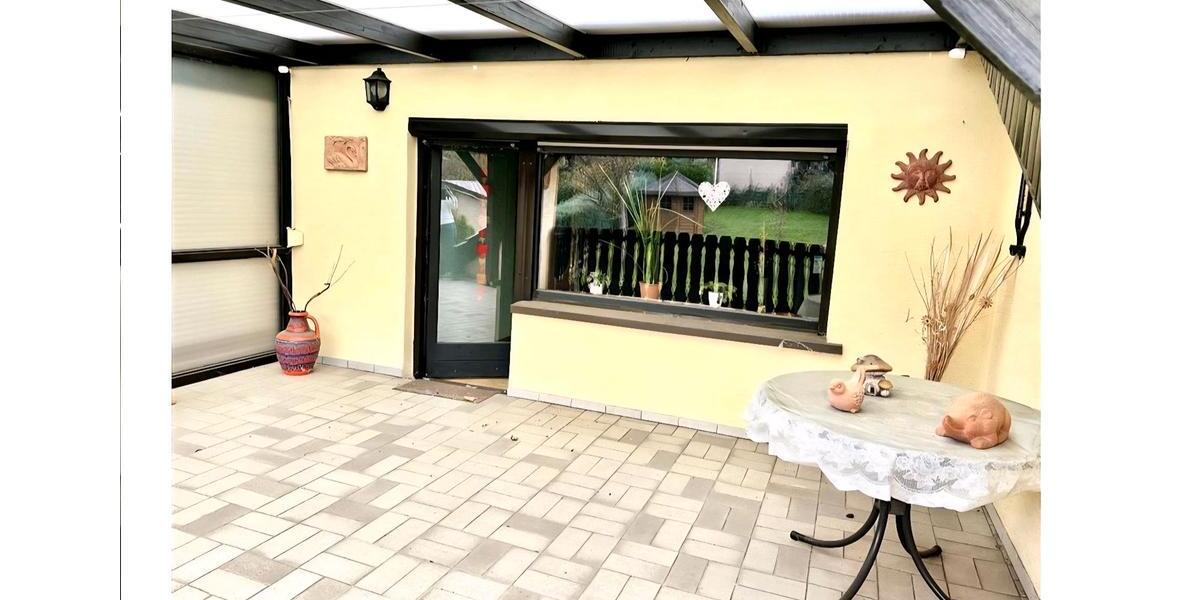 Dachgeschoßwohnung Eppelborn - 3 Zimmer, 91 m&sup2;, 700&euro; | Angebot:24641320