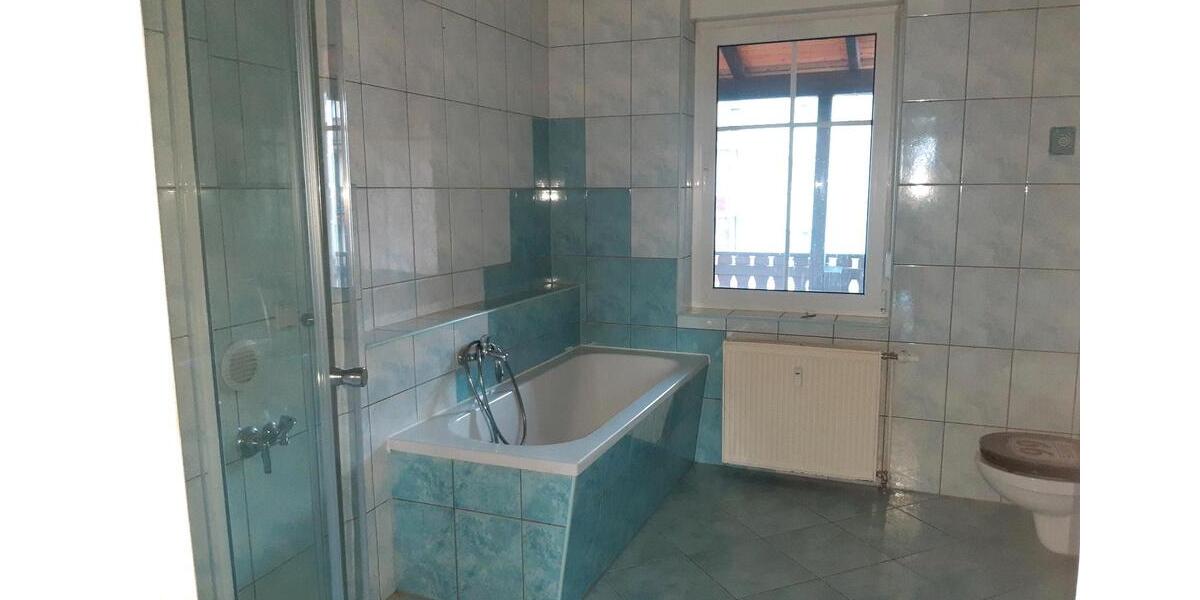 Etagenwohnung Weißwasser (Oberlausitz) - 2 Zimmer, 68 m&sup2;, 375&euro; | Angebot:25810297