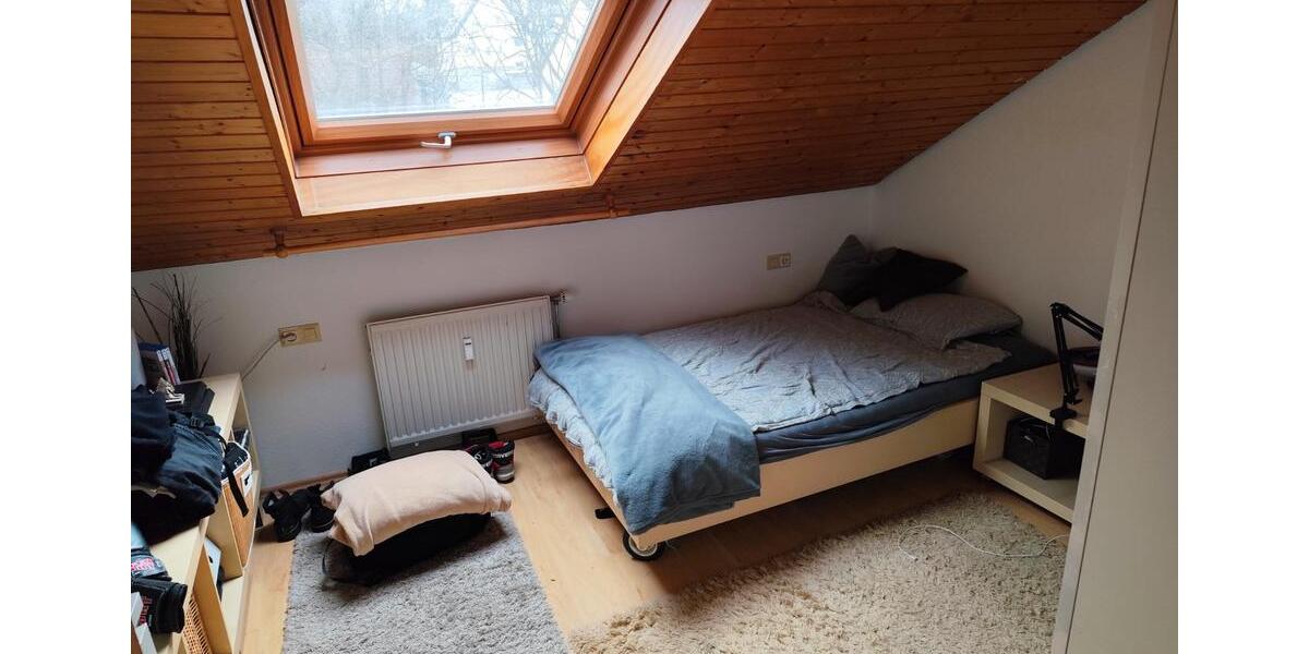 Dachgeschoßwohnung Heilbronn Kernstadt - 3 Zimmer, 90 m&sup2;, 1.100&euro; | Angebot:26019801