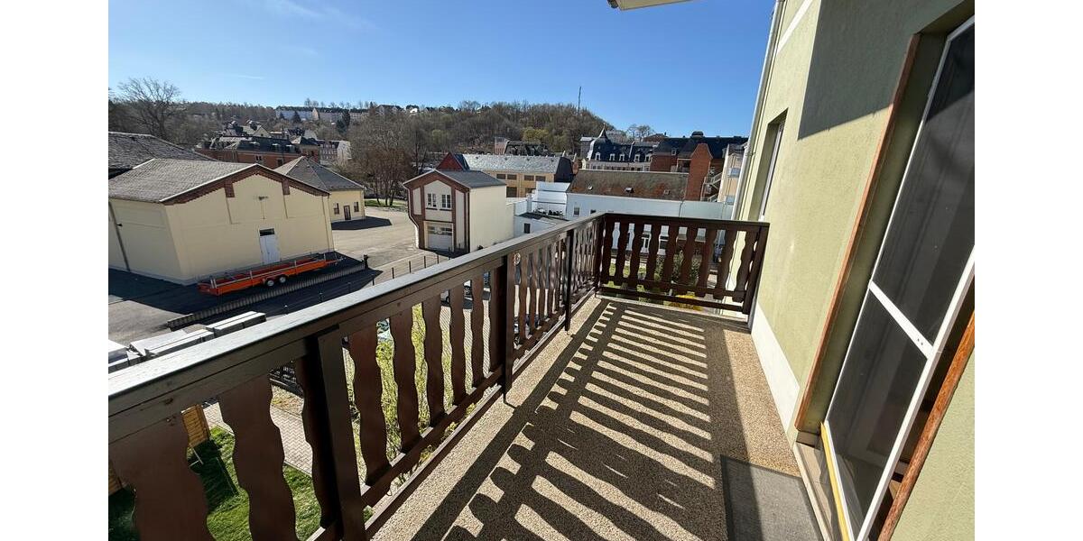 Etagenwohnung Greiz - 2 Zimmer, 60 m&sup2;, 318&euro; | Angebot:26070755