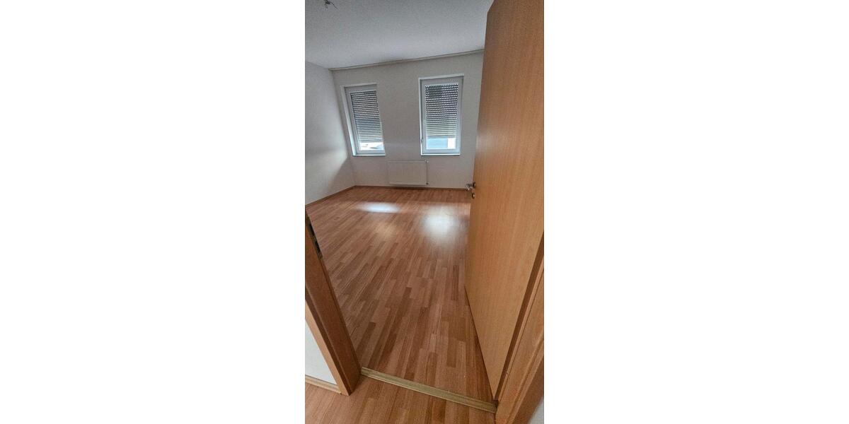 Erdgeschoßwohnung Frankenthal (Pfalz) - 1 Zimmer, 70 m&sup2;, 790&euro; | Angebot:24654186