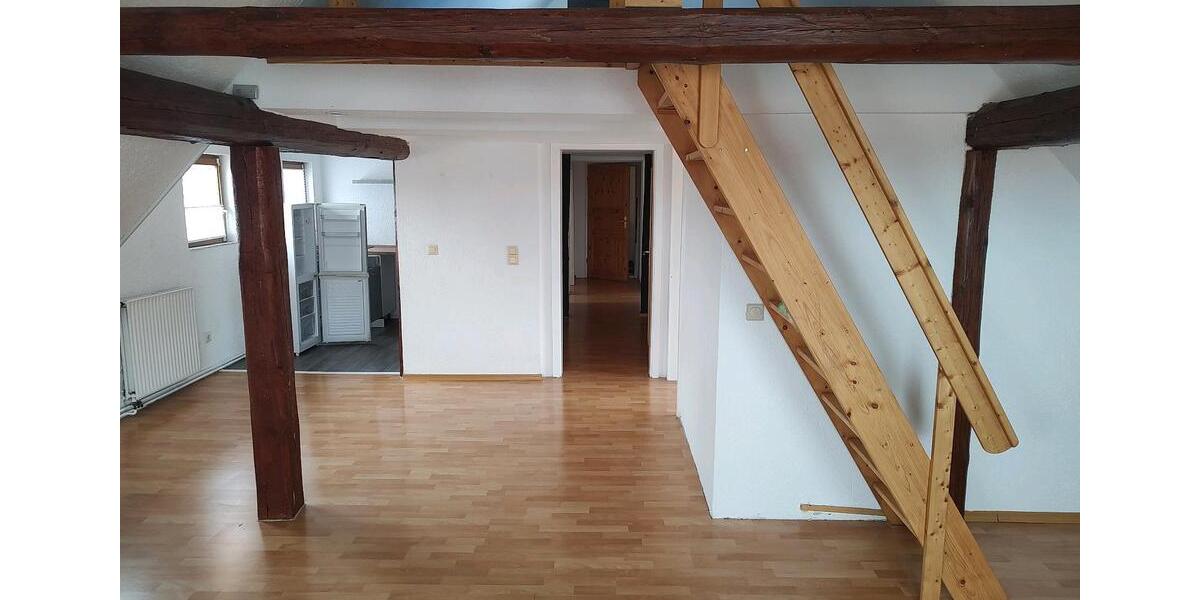 Dachgeschoßwohnung Schöningen - 3 Zimmer, 65 m&sup2;, 390&euro; | Angebot:26135157