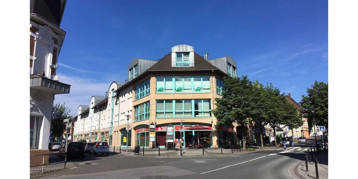 Achtung, nur mit WBS!!! Innenstadtlage! Wohnung in modernem Geschäftshaus mit sehr großem Balkon 3 zimmer