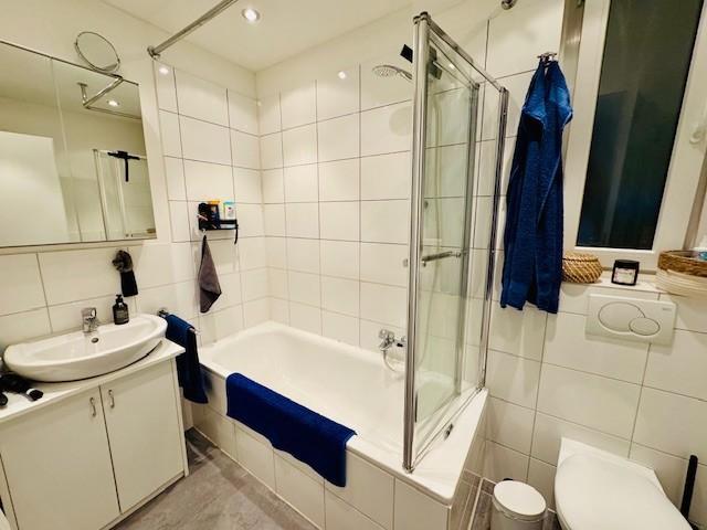 Pempelfort: Tolle 3-Zimmer-Wohnung mir Einbauküche und Balkon 3 zimmer