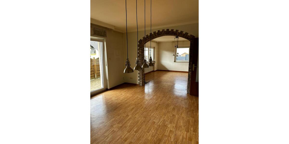 Erdgeschoßwohnung Reiskirchen - 3 Zimmer, 120 m&sup2;, 1.029&euro; | Angebot:25920840