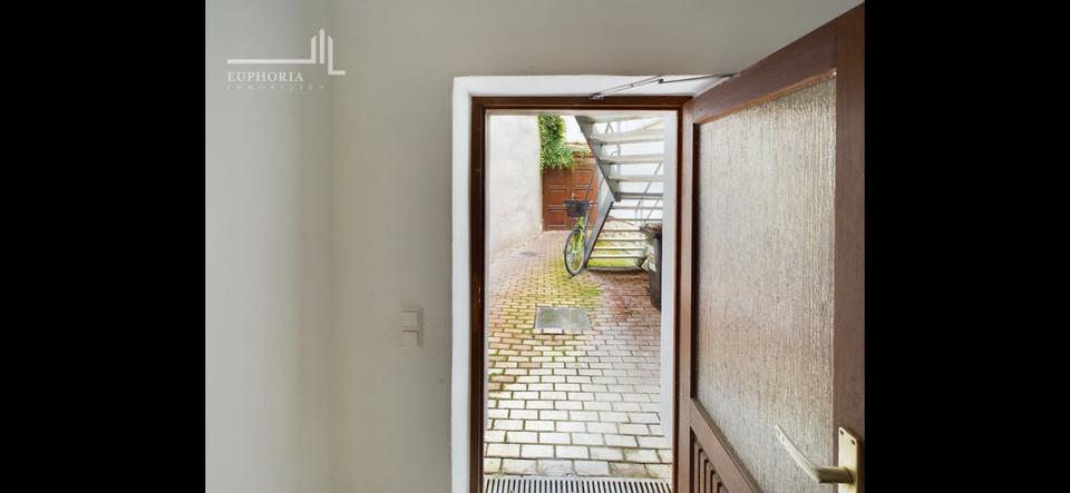 Etagenwohnung Weimar - 2 Zimmer, 78 m&sup2;, 1.300&euro; | Angebot:26605346