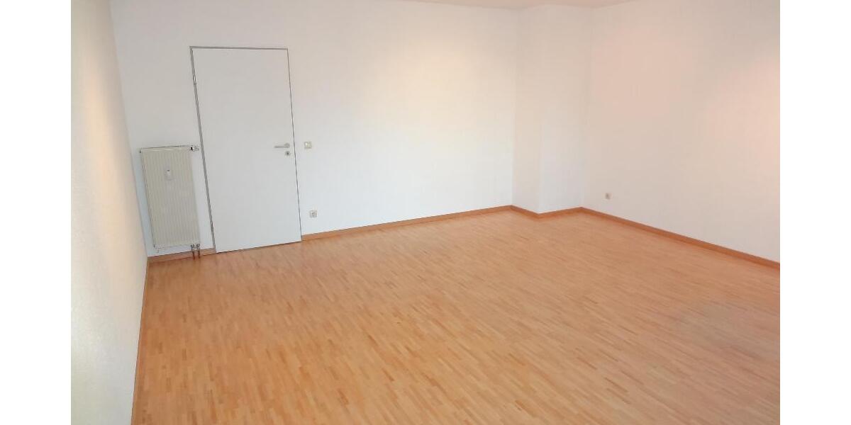2 ZKBB* KFZ-Stell* max. 1 Pers* kl. EBK* Wannenbad* Parketboden* S-W BalkonLoggia* DA-Bessungerstr. - Etagenwohnung Darmstadt / Bessungen Bessungen | Angebot:27092927