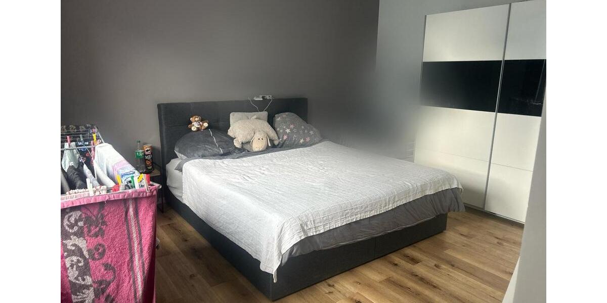 4 Raum Wohnung * 100qm * ab Februar 2026 4 zimmer