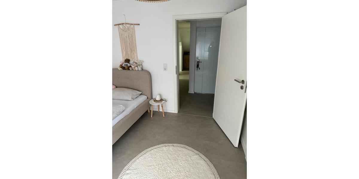 Dachgeschoßwohnung Werdohl - 4 Zimmer, 82 m&sup2;, 800&euro; | Angebot:25861360
