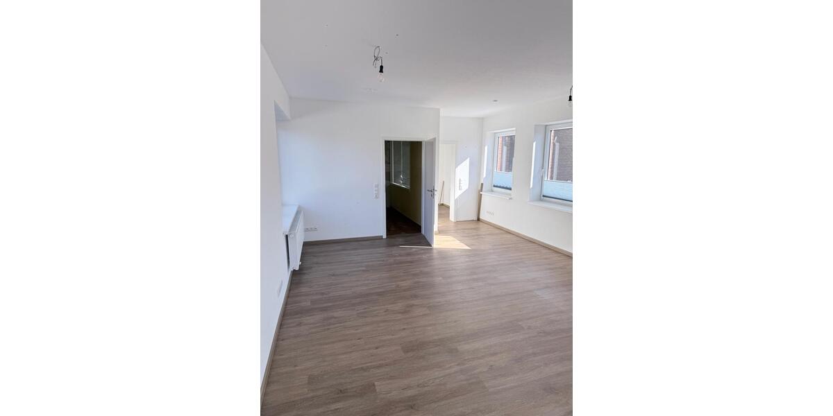 Einfamilienhaus Niebüll - 6 Zimmer, 331 m&sup2;, 1.900&euro; | Angebot:26578934