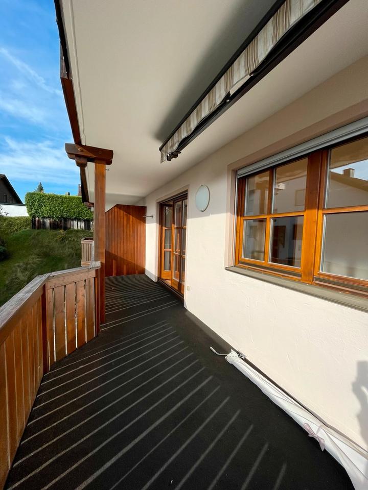 Sonnige 2-Zimmer Wohnung mit Balkon, EBK + Gartenanteil