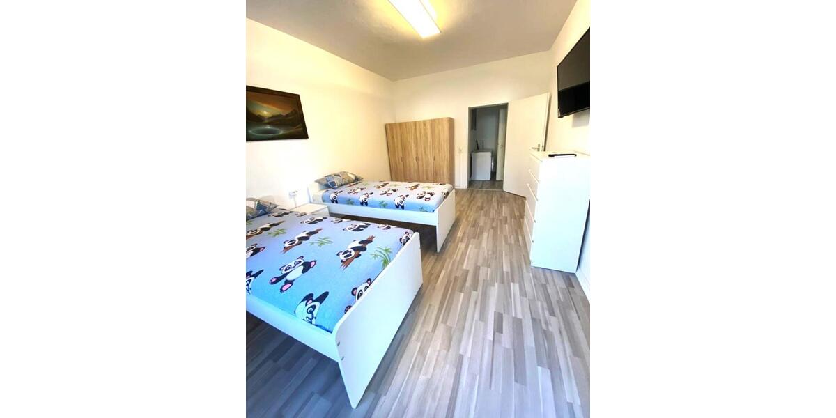 Wohnen auf Zeit Duisburg Rheinhausen - 75 Zimmer, 920 m&sup2;, 15&euro; | Angebot:22263010