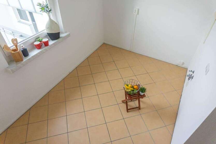 Wohnung zum Mieten in Chemnitz 531 € 90.35 m² 4 zimmer