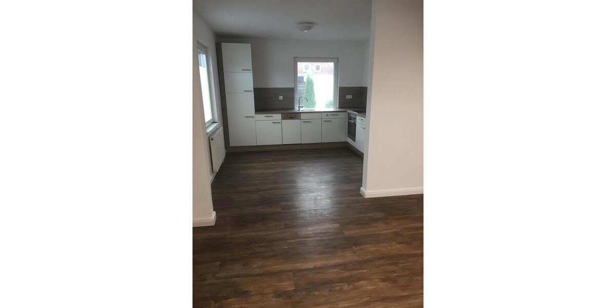 Einfamilienhaus Varel - 3 Zimmer, 85 m&sup2;, 800&euro; | Angebot:25146945