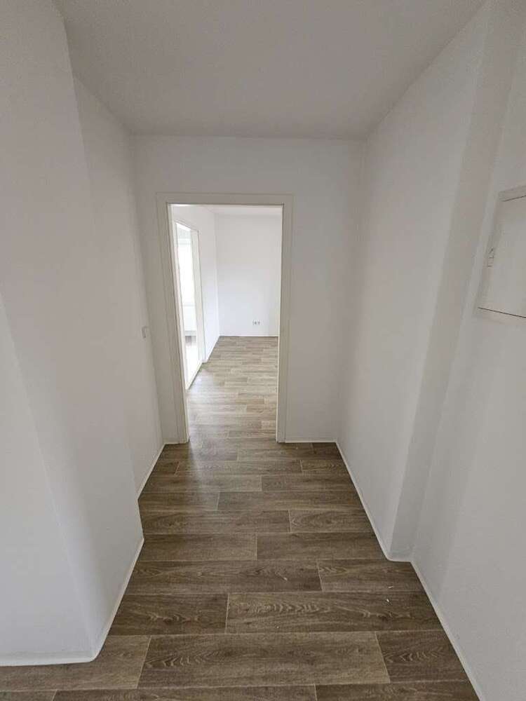 Wohnung zum Mieten in Altenburg 370 € 63.79 m²