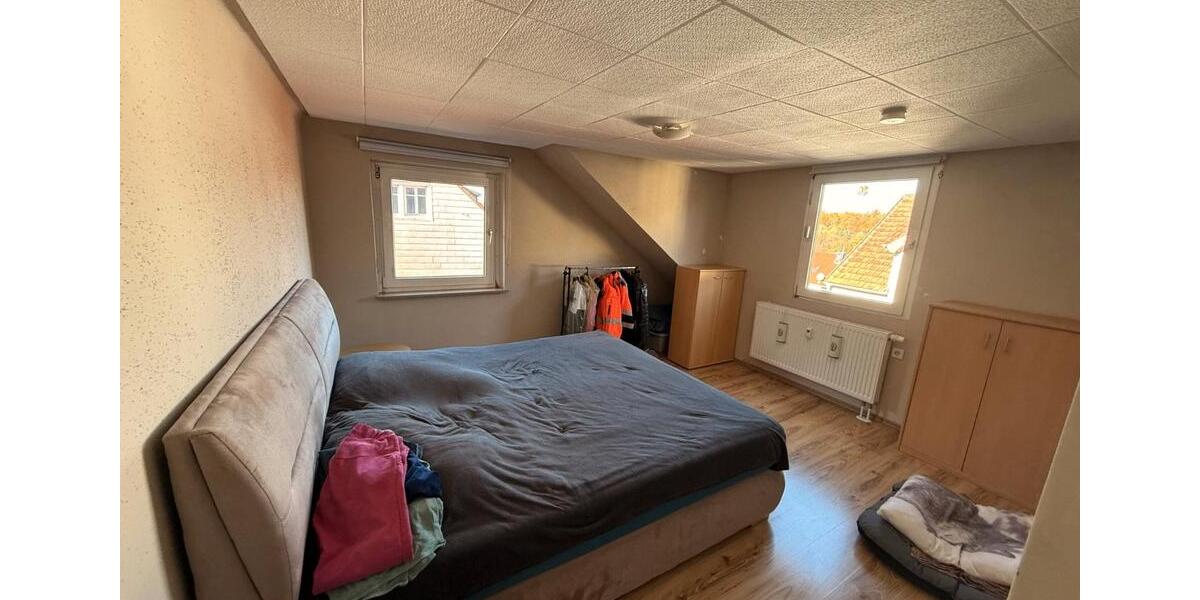 Etagenwohnung Sulzbach (Saar) - 4 Zimmer, 131 m&sup2;, 950&euro; | Angebot:26231085