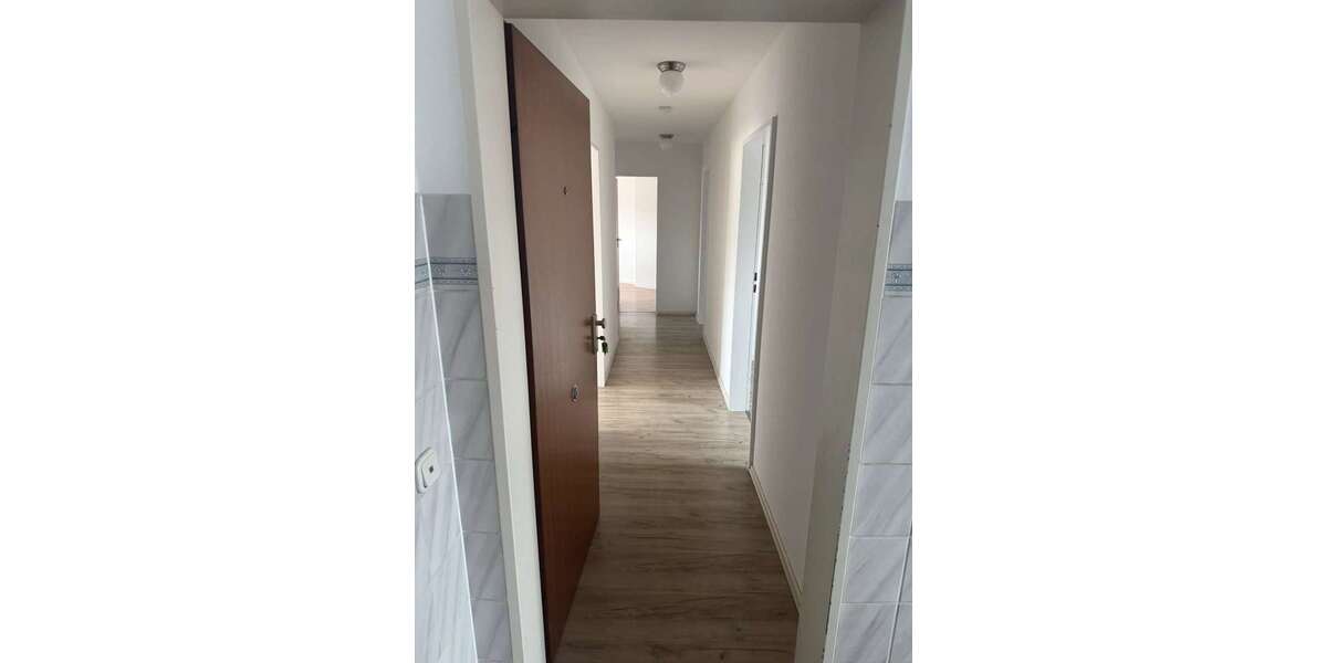 Etagenwohnung Köln Nippes - 3 Zimmer, 76 m&sup2;, 481&euro; | Angebot:27056316