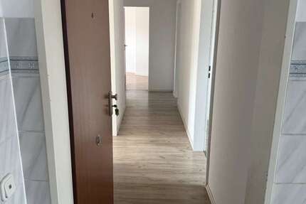 Wohnung Köln Nippes - 3 Zimmer, 76 m&sup2;, 481&euro; | Angebot:27056316