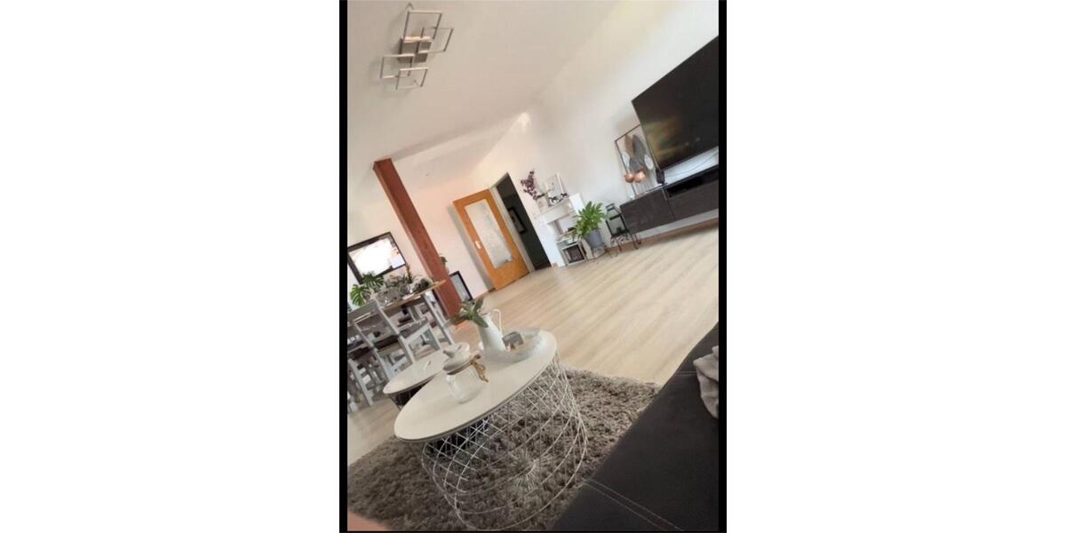 Etagenwohnung Erfde - 2 Zimmer, 90 m&sup2;, 750&euro; | Angebot:25822354