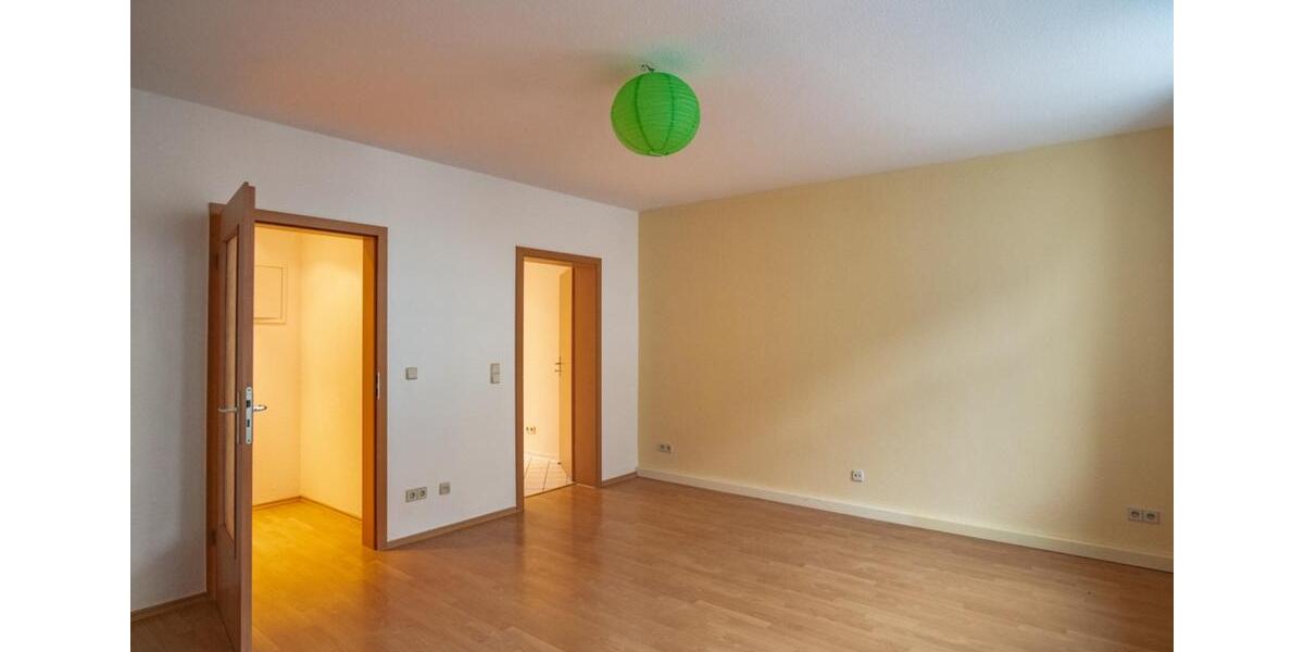 Erdgeschoßwohnung Waldheim - 1 Zimmer, 38 m&sup2;, 230&euro; | Angebot:17591411