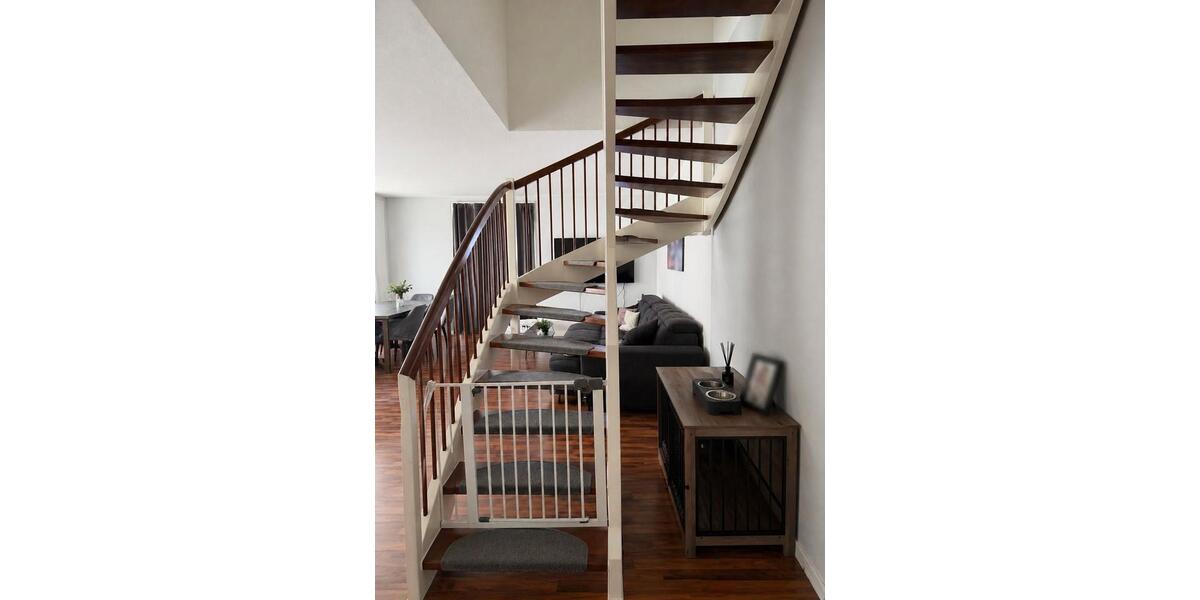 Maisonettenwohnung Kleines Wiesental - 4 Zimmer, 102 m&sup2;, 1.050&euro; | Angebot:26403089