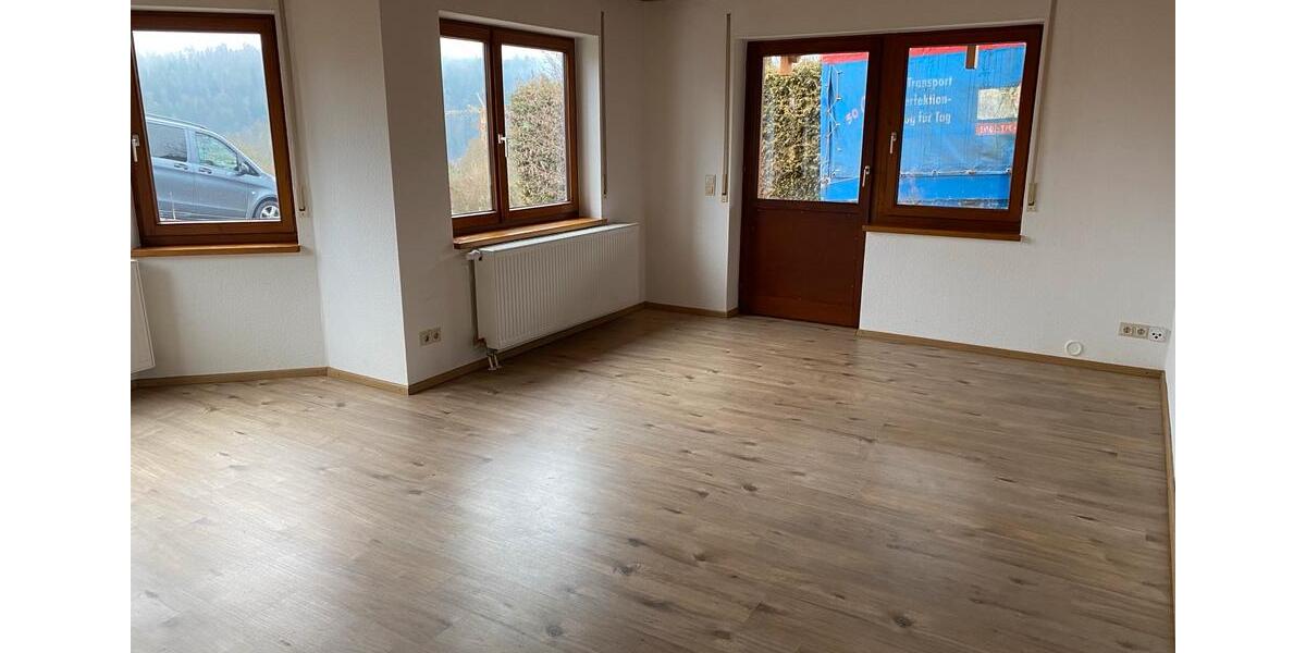 Erdgeschoßwohnung Ebhausen - 1.5 Zimmer, 70 m&sup2;, 1.100&euro; | Angebot:24733541