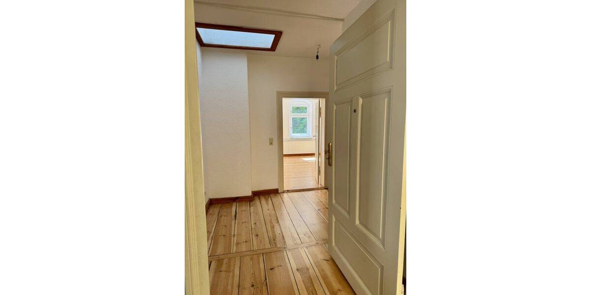 Etagenwohnung Eberswalde - 4 Zimmer, 127 m&sup2;, 1.300&euro; | Angebot:26891756