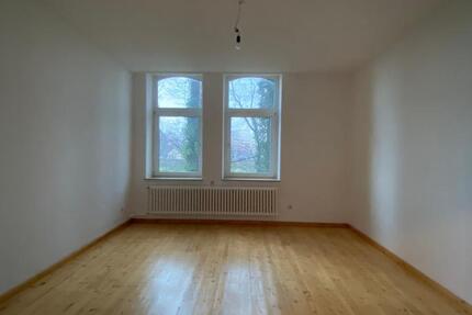 Wohnung zu vermieten (ca. 125 m², zw. HB und Innenstadt) gerne WG 4 zimmer