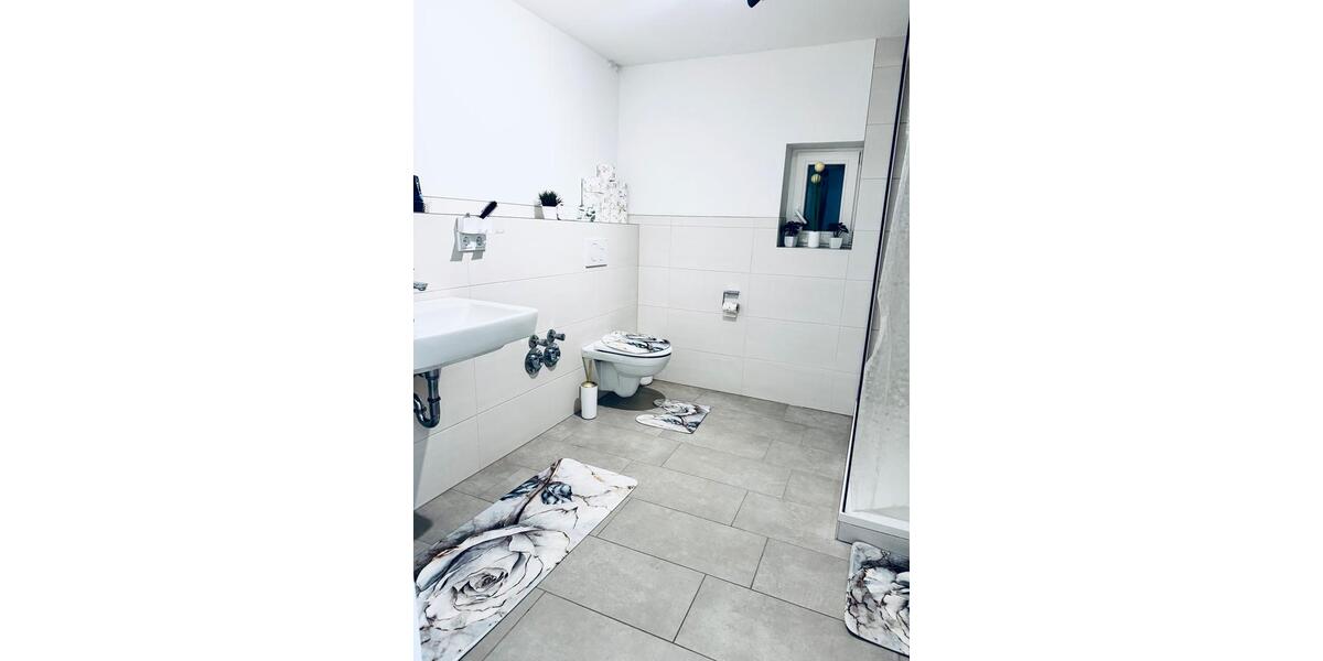 Helle WG in großer Wohnung (Nür für Frauen) Markplatz coburg zimmer