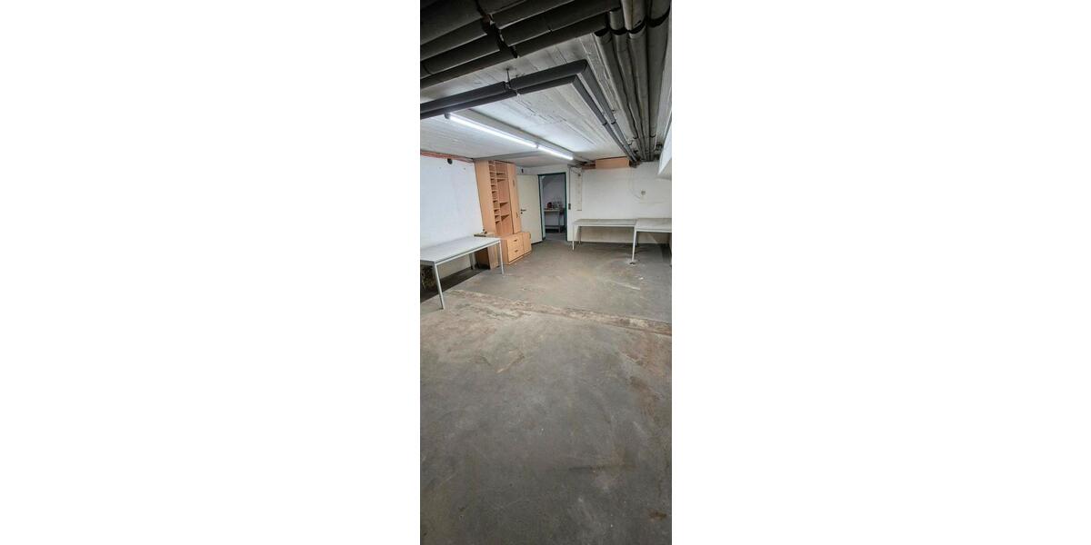 Kellerraum zu vermieten 28m2 direkter Zugang von Hauptstraße zimmer