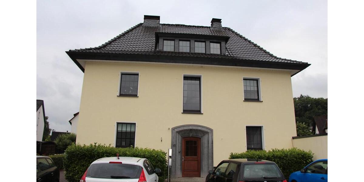 Dachgeschoßwohnung Sundern (Sauerland) - 3 Zimmer, 61 m&sup2;, 420&euro; | Angebot:26612545