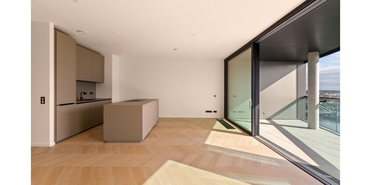 Etagenwohnung Frankfurt am Main Ostend - 3 Zimmer, 121 m&sup2;, 4.000&euro; | Angebot:24991551