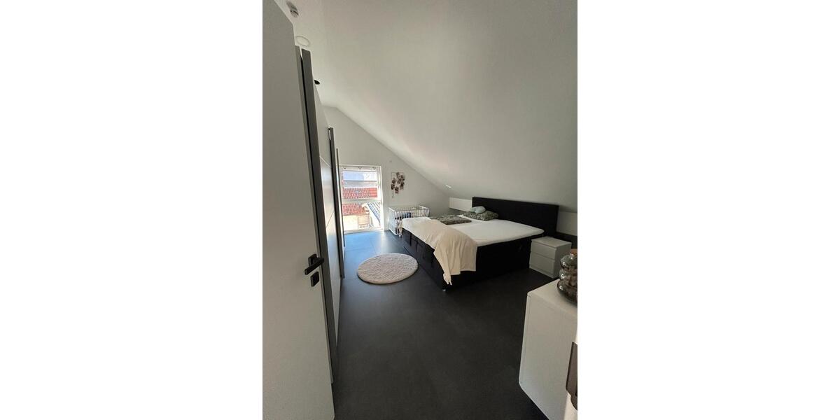 Dachgeschoßwohnung Forbach - 3 Zimmer, 86 m&sup2;, 800&euro; | Angebot:26020908