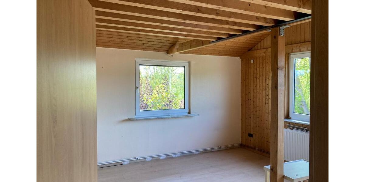 Etagenwohnung Blomberg - 6 Zimmer, 136 m&sup2;, 810&euro; | Angebot:26338796
