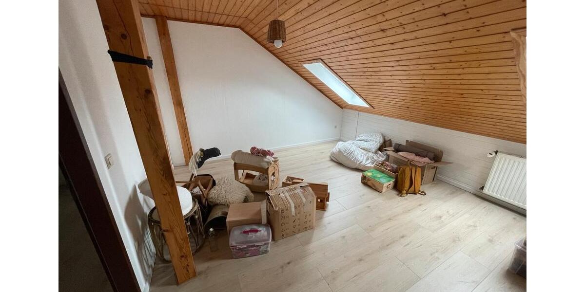 Dachgeschoßwohnung Edewecht - 2 Zimmer, 69 m&sup2;, 650&euro; | Angebot:26610261