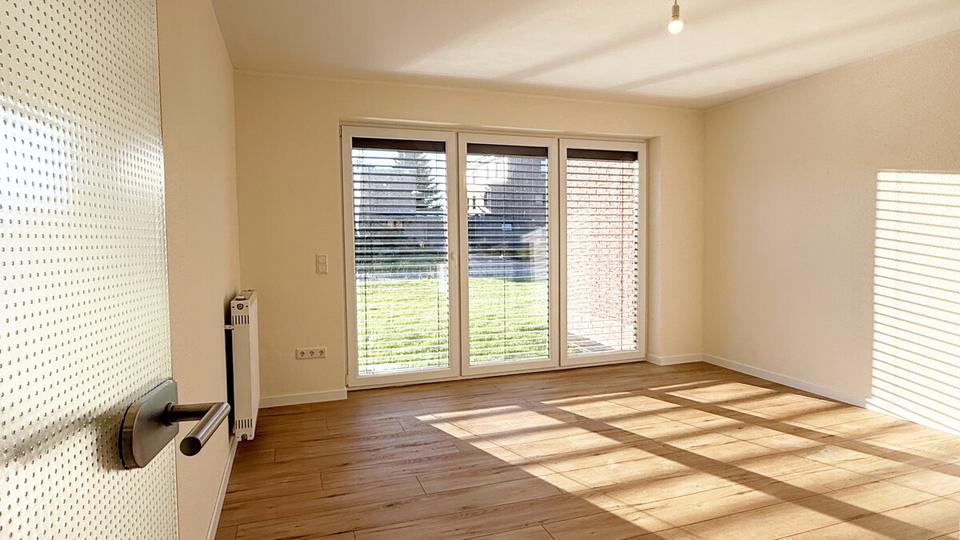 Erdgeschoßwohnung Wiesmoor - 3 Zimmer, 100 m&sup2;, 890&euro; | Angebot:24121611