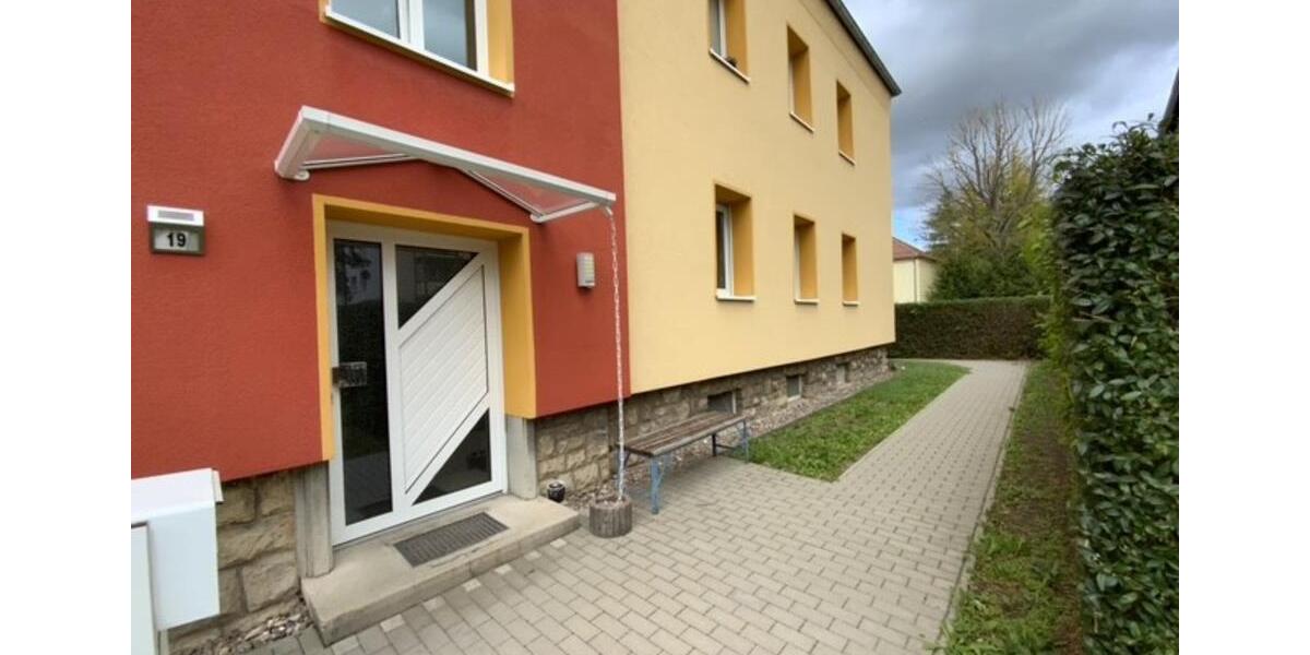 Schicke, moderne 3-Zimmer-Wohnung im Erdgeschoss mit Garten. 3 zimmer