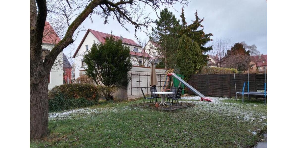 Stuttgart möbiliziert Vier Zimmer Wohnung 7Km von Zentrum 4 zimmer