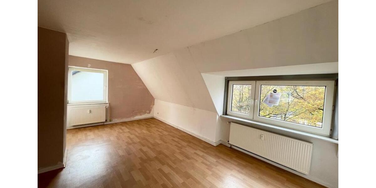 Dachgeschoßwohnung Menden (Sauerland) - 3 Zimmer, 57 m&sup2;, 419&euro; | Angebot:24852323