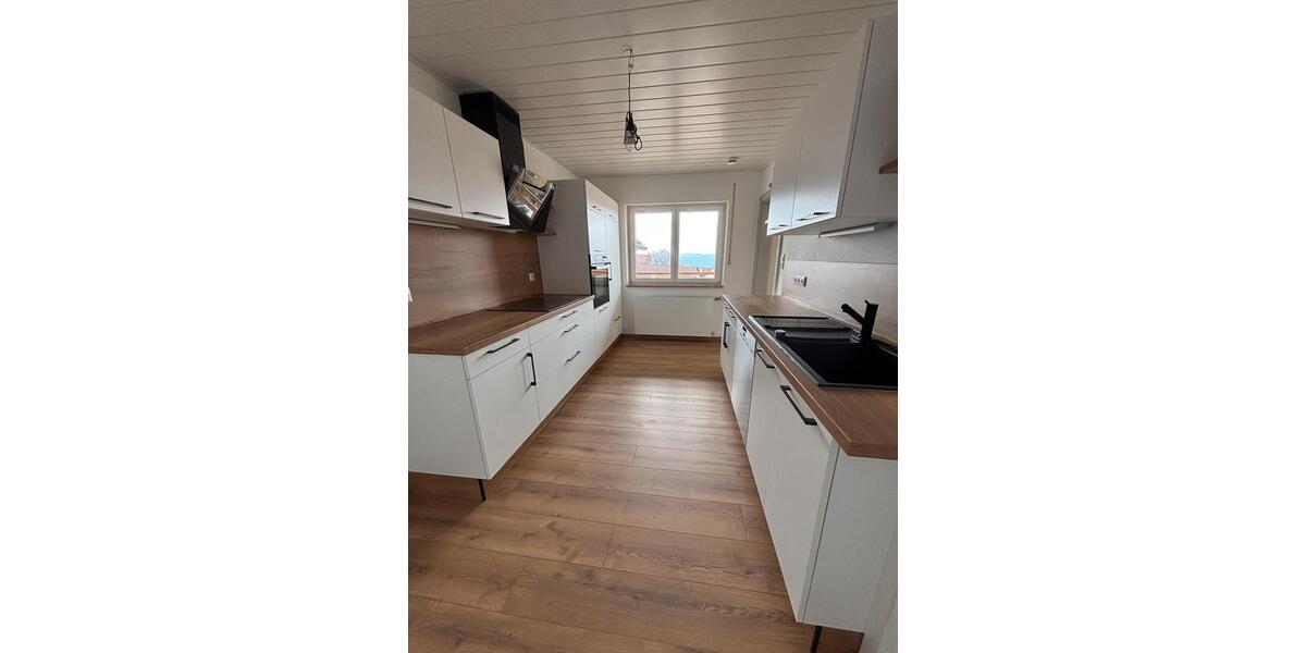 Etagenwohnung Absberg - 5 Zimmer, 106 m&sup2;, 840&euro; | Angebot:26040551