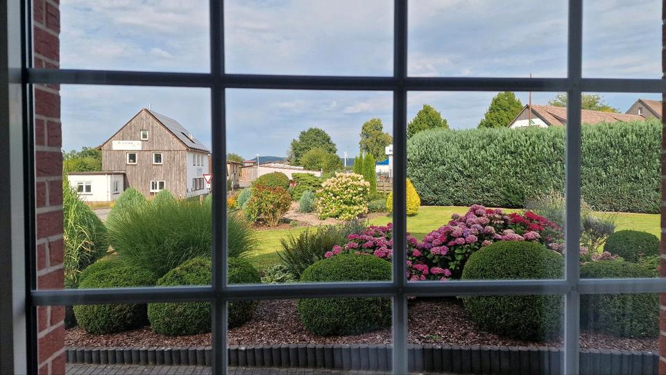 Einfamilienhaus Holzminden - 12 Zimmer, 320 m&sup2;, 2.300&euro; | Angebot:26037589